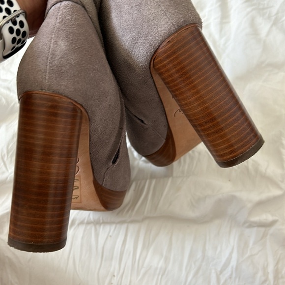 🆕 Joie Denez dove grey suede leather platform booties chunky heel Size: 6 - Picture 3 of 6